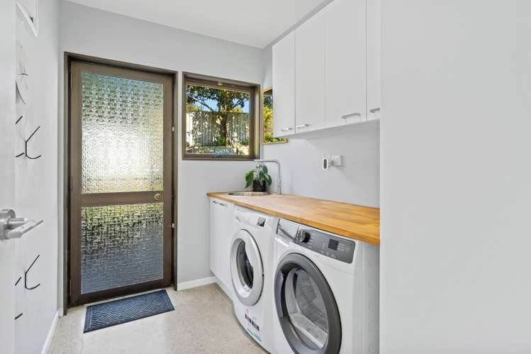 68 Valley View Road Otaika_9