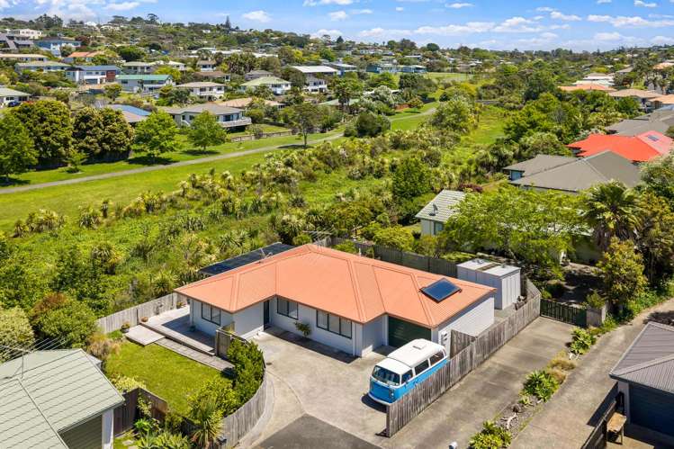 1/12 Knott Road Stanmore Bay_18