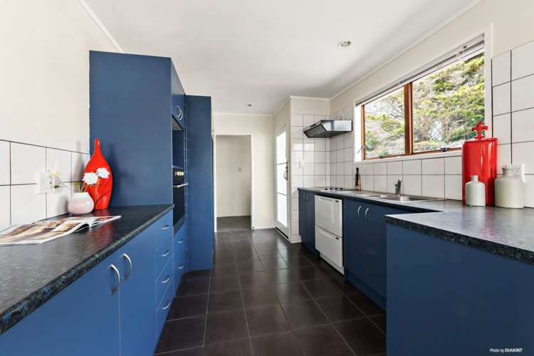 38 Kelman Road Kelston_5