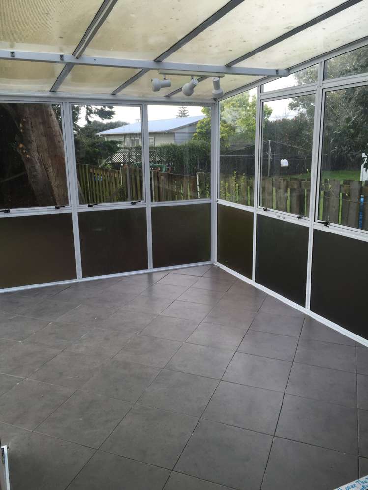 83 Gloria Avenue Te Atatu Peninsula_13