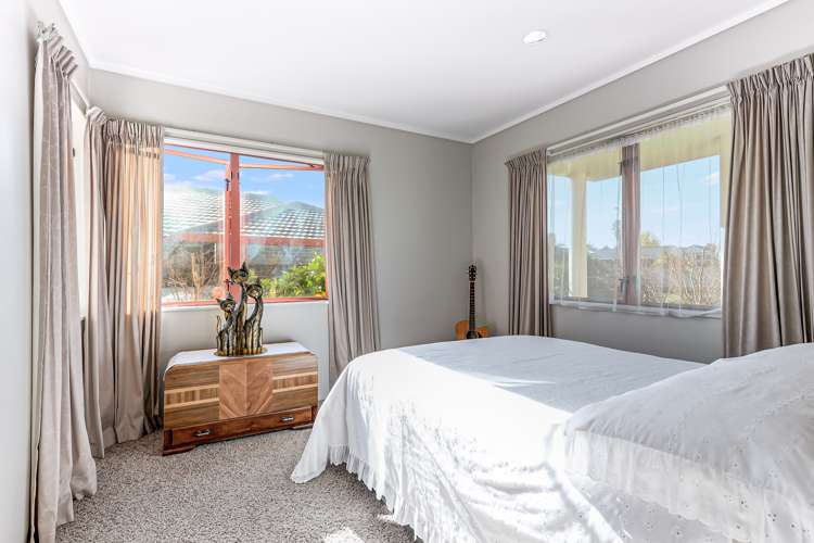 18 Moreland Avenue Pukete_11