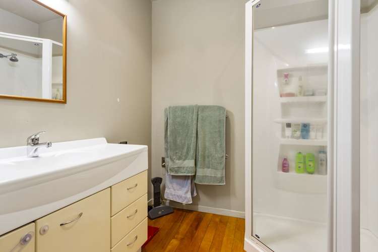 7 Essex Street Te Atatu South_16