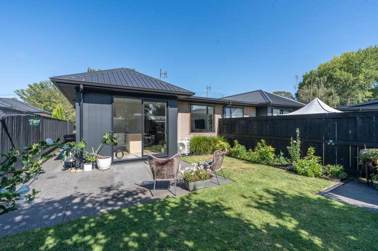 1/4 Keitha Place Glenview_2