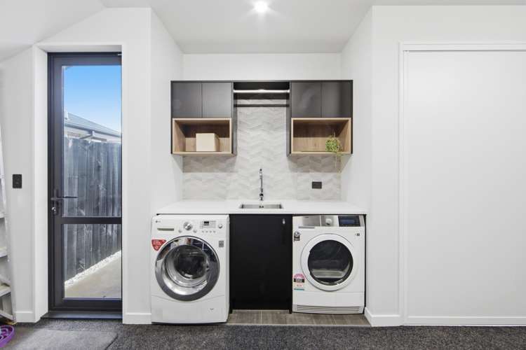 42 Manakura Street Russley_19