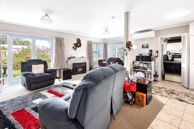 1 Commins Road Onerahi_10