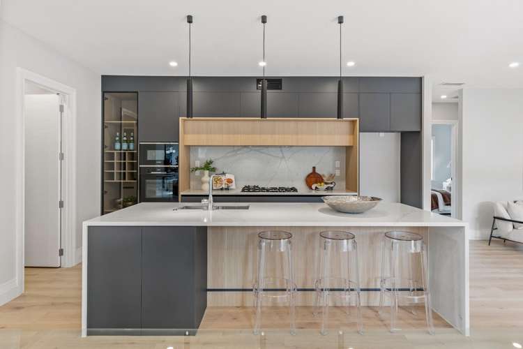 7 Halcyon Bay Lane Orewa_9