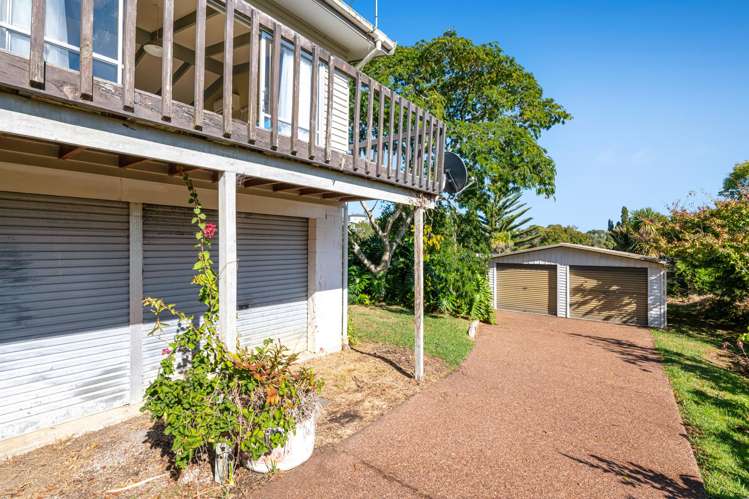 16 Pohutukawa Avenue Red Beach_13