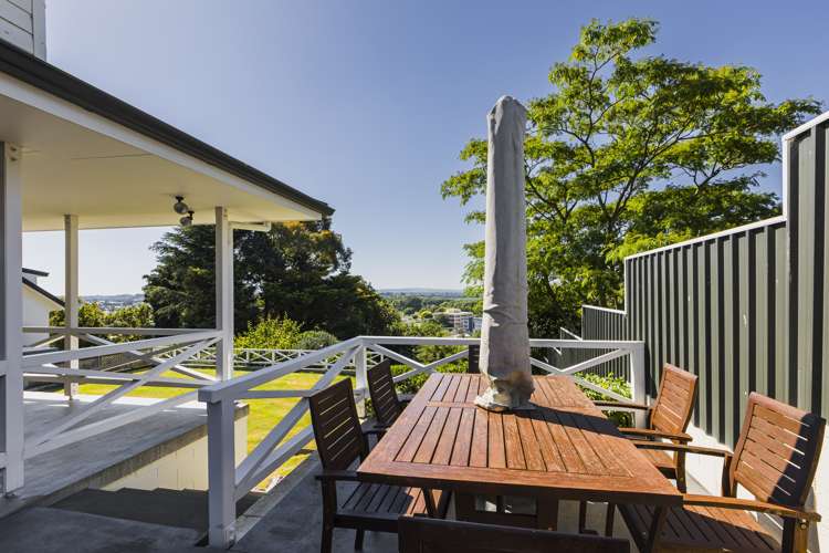 81 Churchill Drive Taradale_15