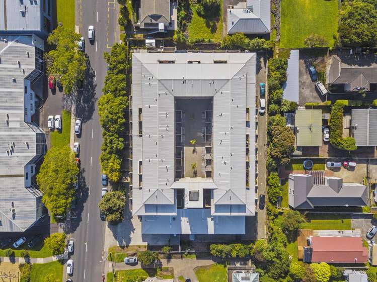 323/26 Morningside Drive Morningside_17