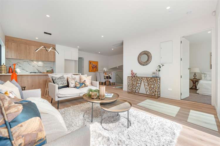 5 whakairo crescent Gulf Harbour_9