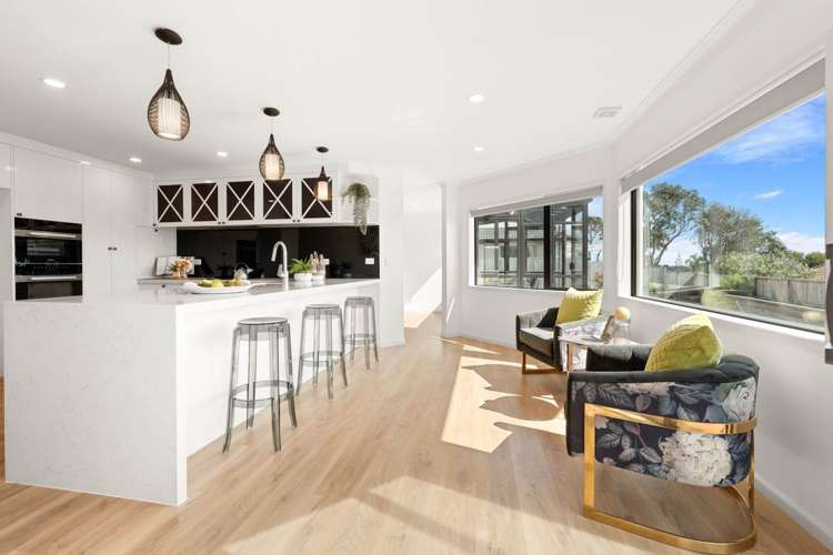 216 Whitford Road Shamrock Park_13