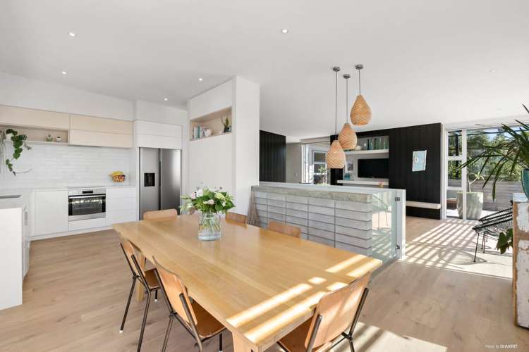 1/17 De Luen Avenue Tindalls Beach_3