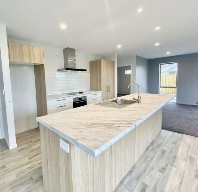 828 Selwyn Road 11103_3