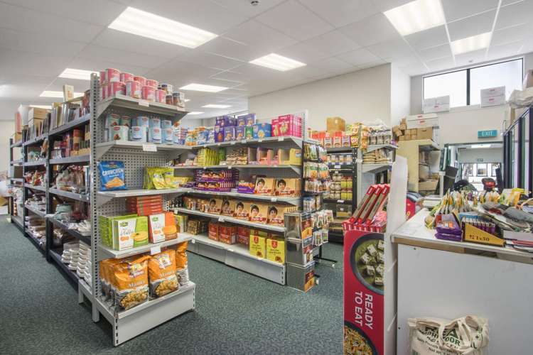 6 Main Road Katikati_10