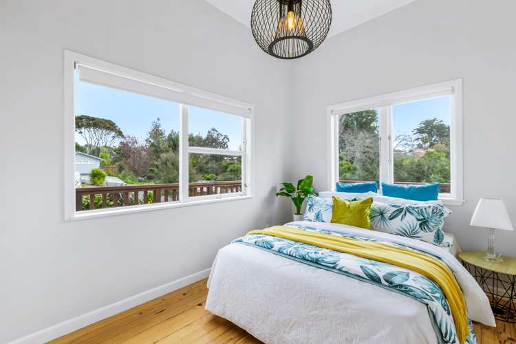 518d West Coast Road Oratia_19