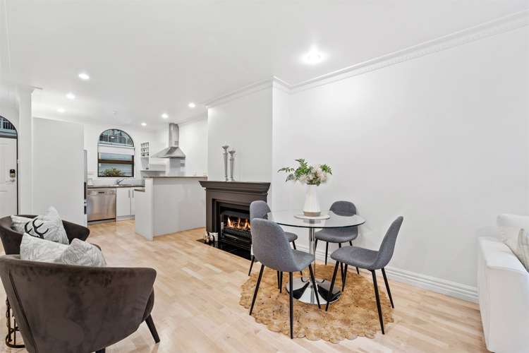 13/177 Hurstmere Road Takapuna_8