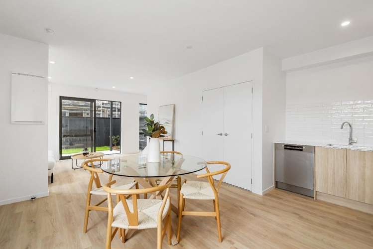 4 Te Toka a Whenua Avenue Three Kings_5