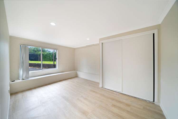 41 Royal Road Massey_17