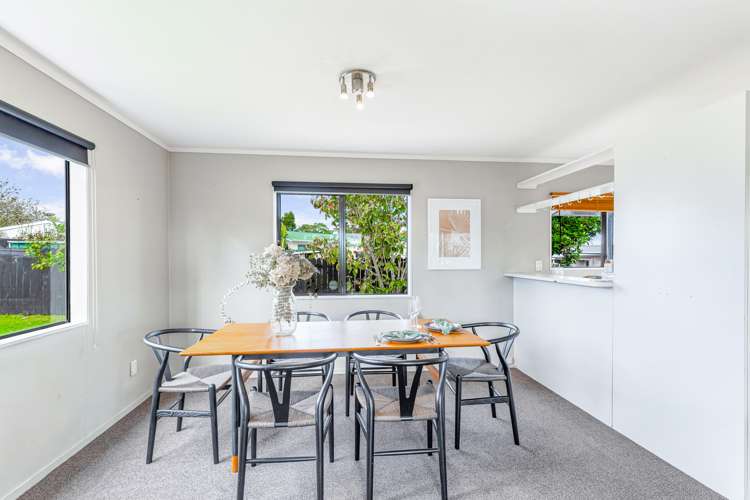 2/91a Beach Road Te Atatu Peninsula_14