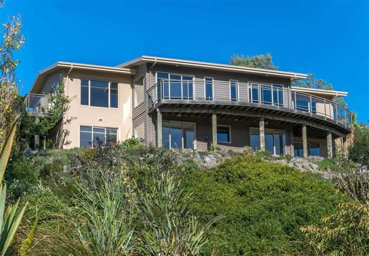 16 Lake View Place Fairhall_3