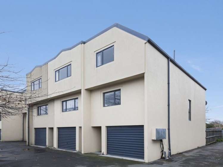 2/337 Armagh Street Linwood_9