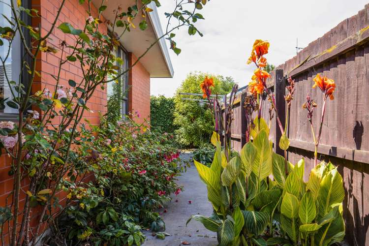 4/7 Peverel Street Riccarton_2