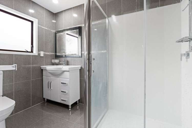 98 Everglade Drive Totara Heights_11