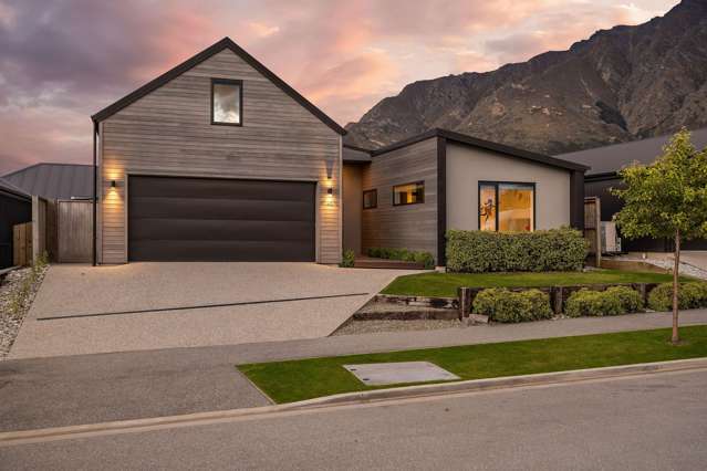 Family living in the heart of Hanley's Farm