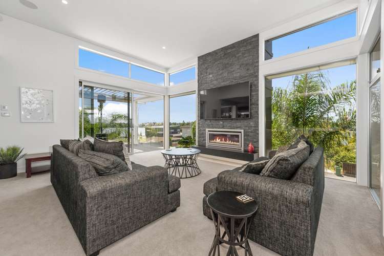 133 Lake Crescent Hamilton Lake_7