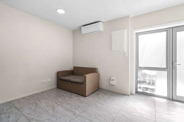 1/16 Fairway Drive Mount Roskill_2