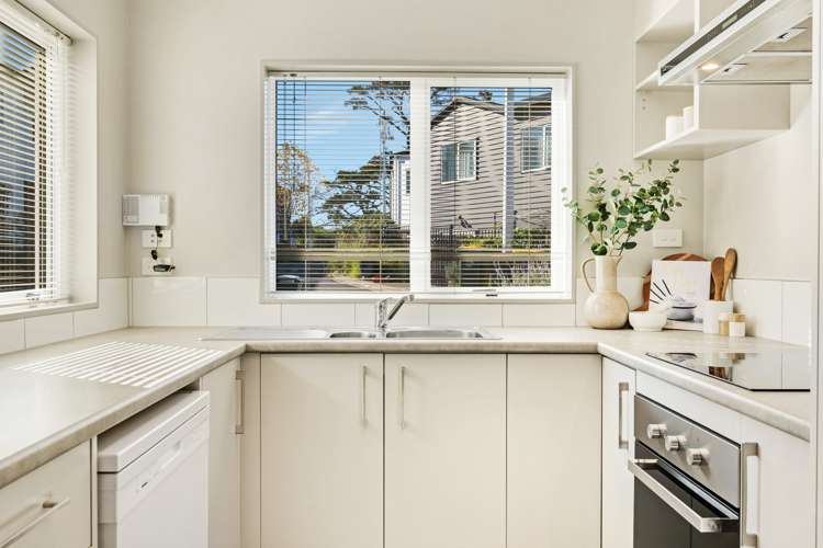 15 Whakawhiti Loop Avondale_6