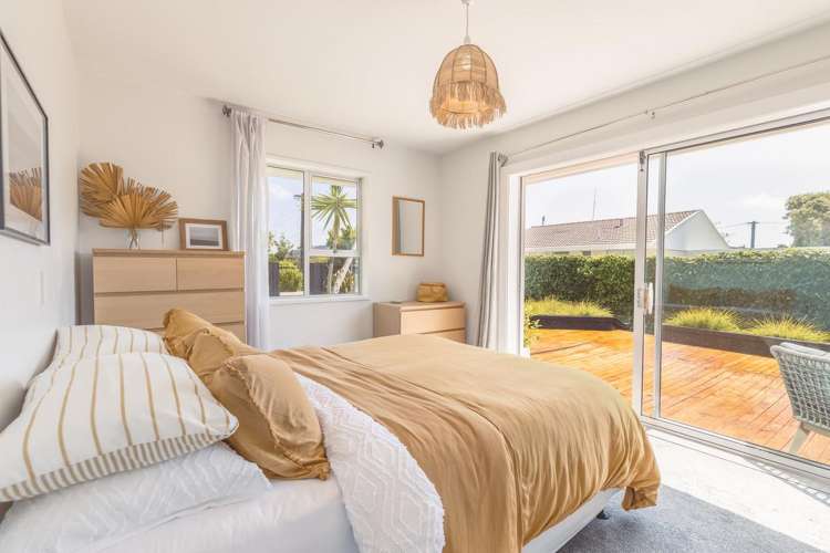 b/199 Rocking Horse Road Southshore_8