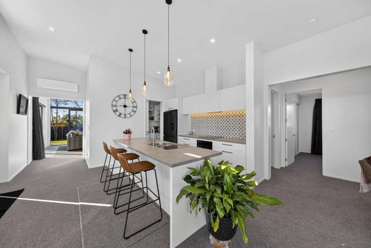 209 Estuary Road_2