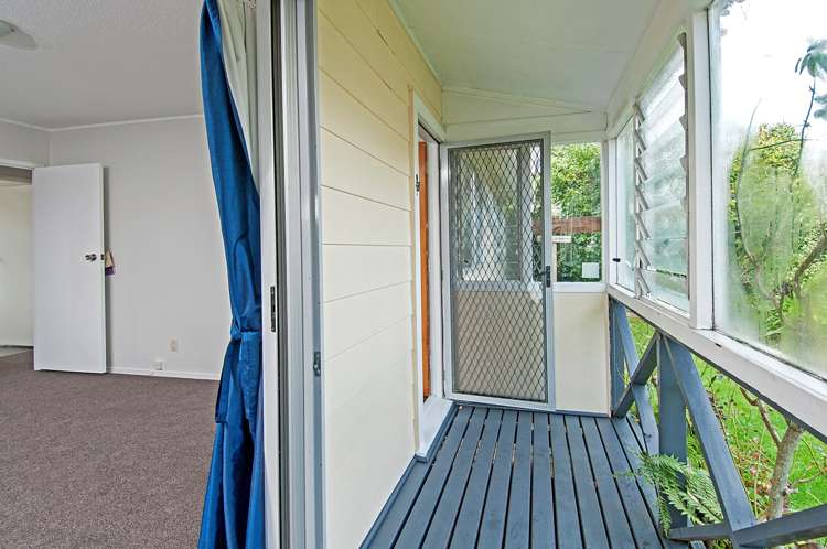 1/81a Flanshaw Road Te Atatu South_4