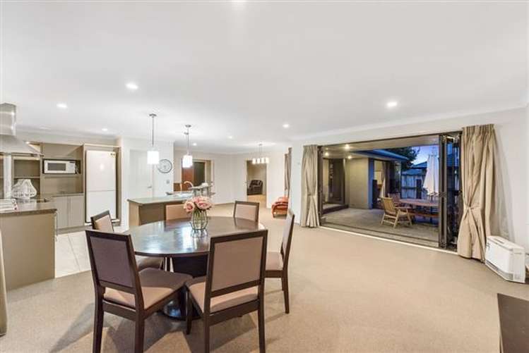 8 Somerton Drive Huntington_6