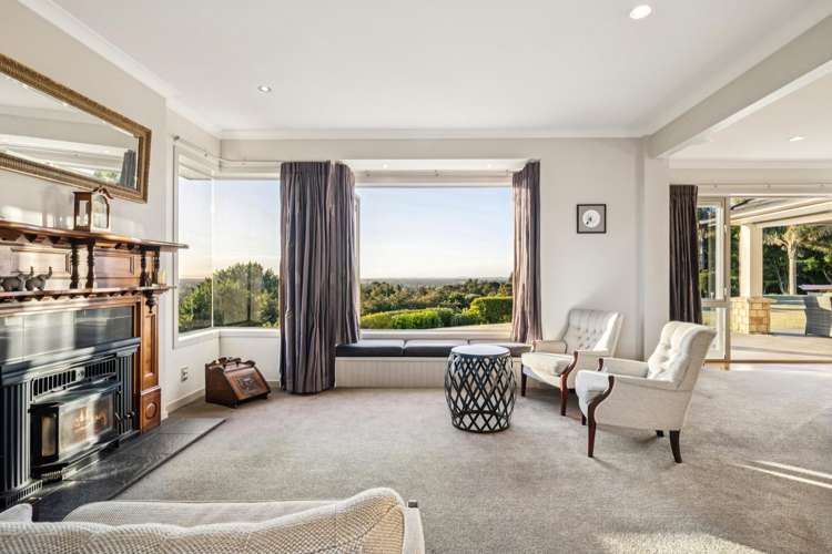 86 MacWhinney Drive Drury_17