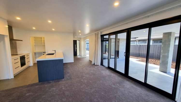 61 Stace Hopper Drive One Tree Point_7