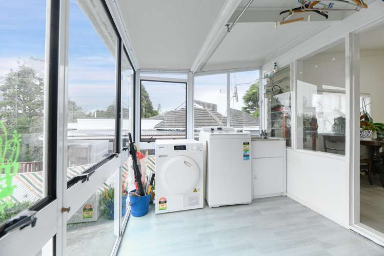 27 Boyce Avenue Mount Roskill_15