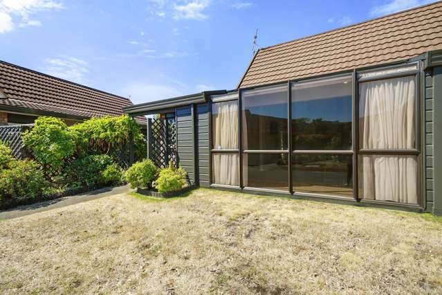 2/18 King Street Petone_2