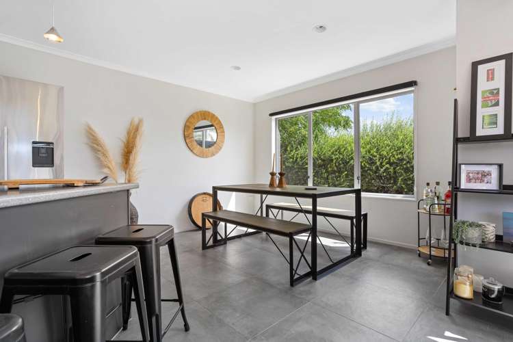 7 Ajax Head Pauanui_6