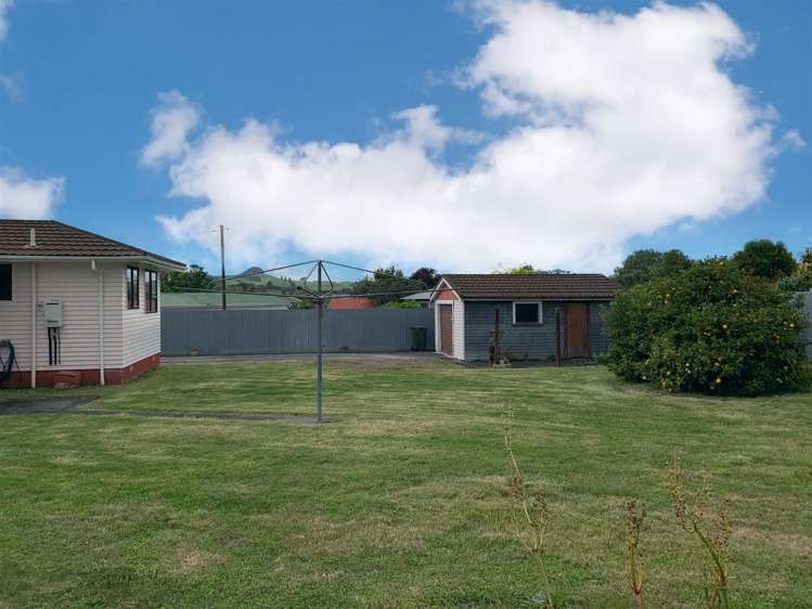 8 Jull Crescent Waipukurau and Surrounds_15