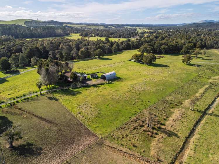 142 Roger Road Taheke_19