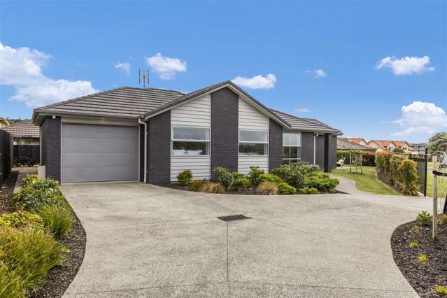 81 West Hoe Road Orewa_1