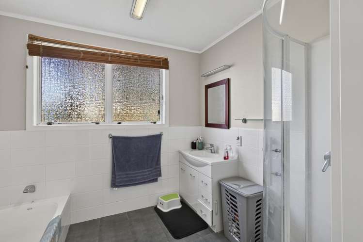 61 Clawton Street Westown_14