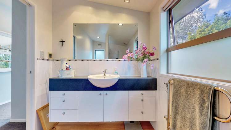 229c Baverstock Road Grandview Heights_10