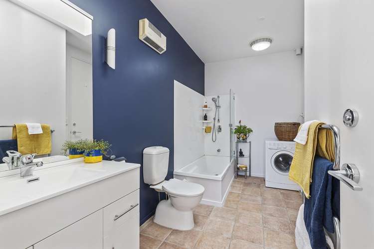 22/23 Tennyson Street Te Aro_11