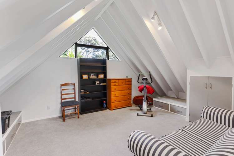 193 Whangaparaoa Road Red Beach_18