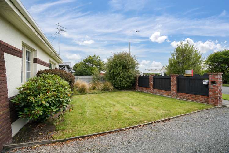 9 Avenal Street Avenal_20