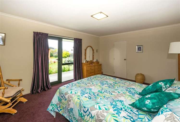 17 Temple Mews Renwick_12