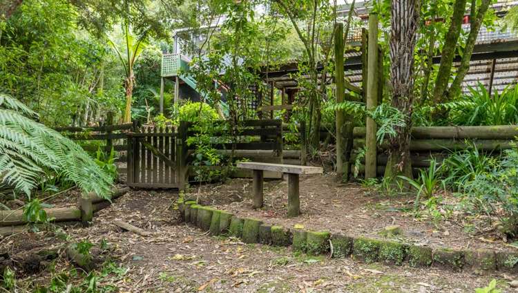 83 Warner Park Avenue Laingholm_23